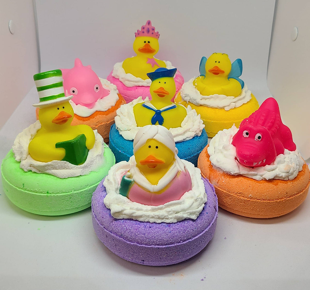 Inner Tube Float, Bubble Frosting Bath Bombs: Mango Mandarin